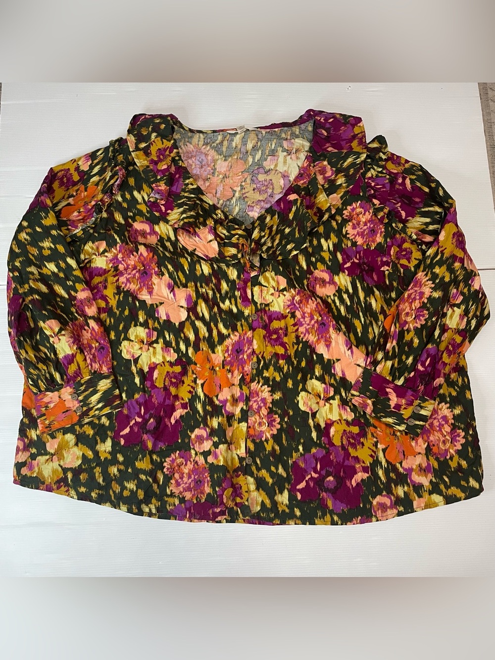 Terra & Sky Ruffled Floral Top Long Sleeve 3X